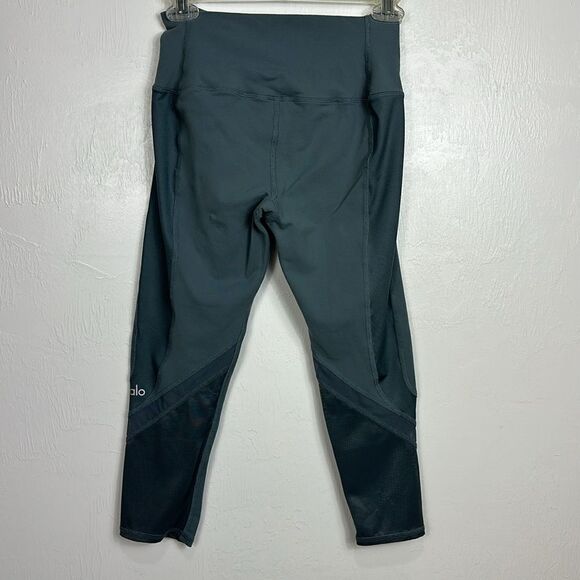 ALO Yoga Elevate High Rise Cropped Leggings In Green Tint Size S - Picture 3 of 8